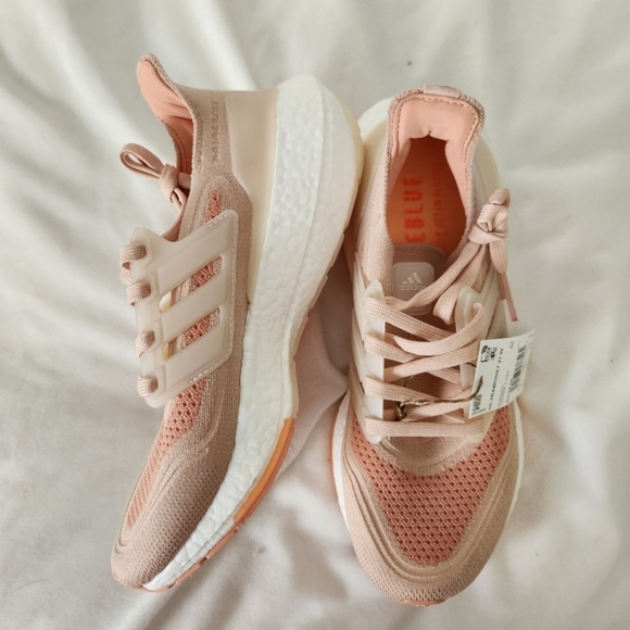 adidas Shoes - Adidas Sneaker NWT womens size 7 Ultraboost 21 prime blue Ambient Blush